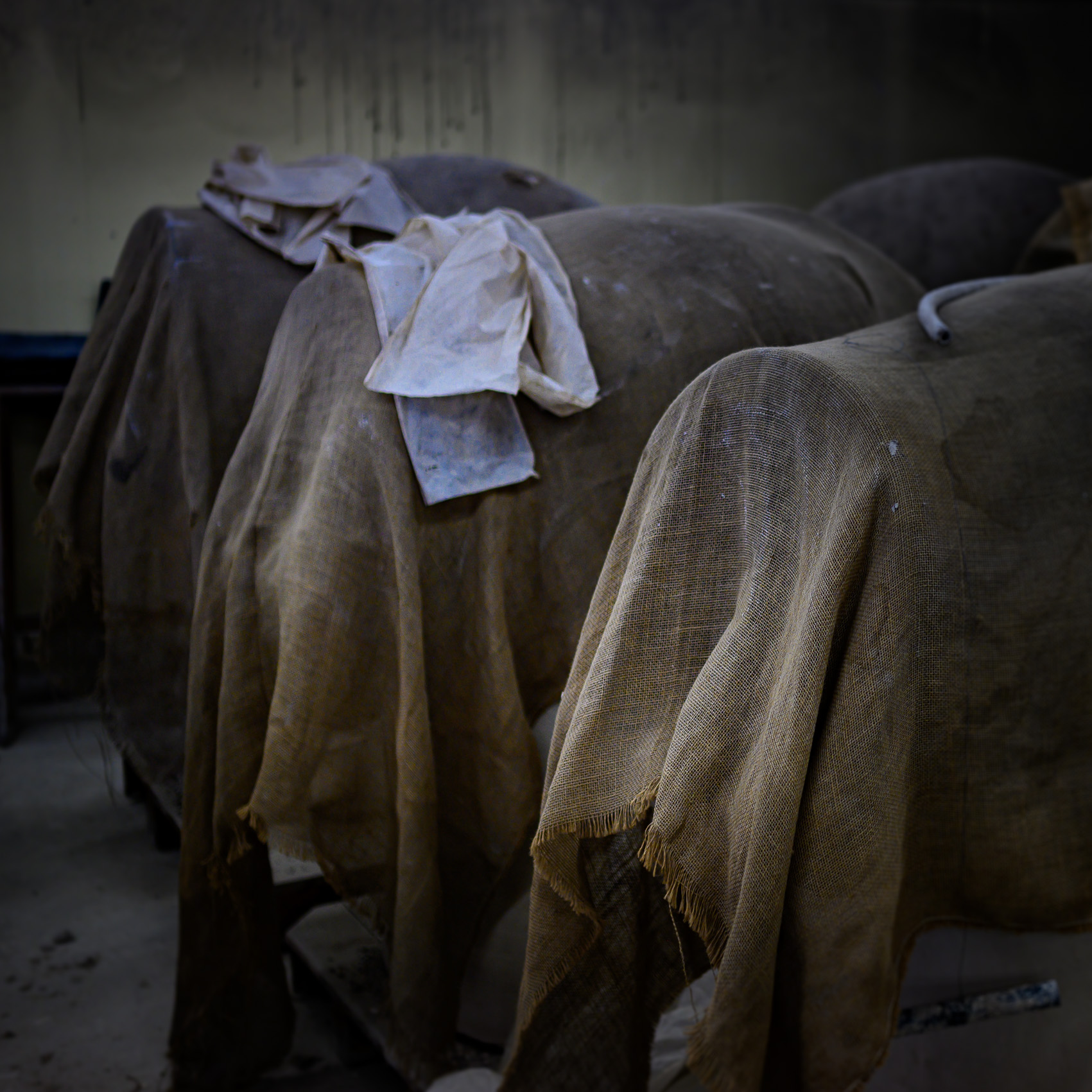 Photographie réalisée dans le cadre d'un reportage corporate à la manufacture Lalique. © Christoph de Barry